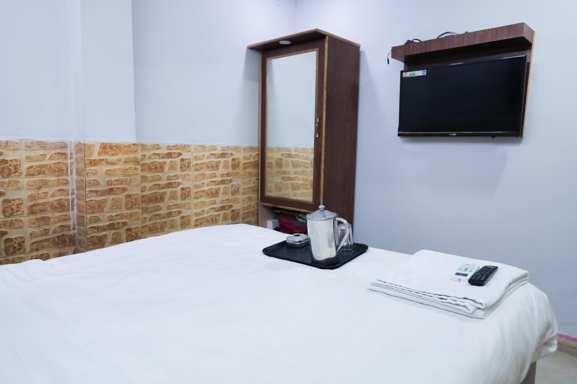 Mannat Stay Hotel - Laxmi Nagar New Delhi Extérieur photo