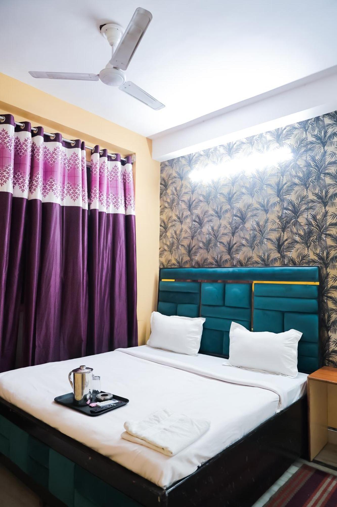 Mannat Stay Hotel - Laxmi Nagar New Delhi Extérieur photo